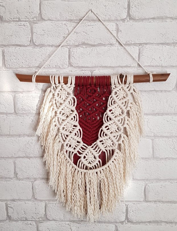 Suspension Mur de Macramé, Tenture Murale Style Boho sur Branche Mûrier