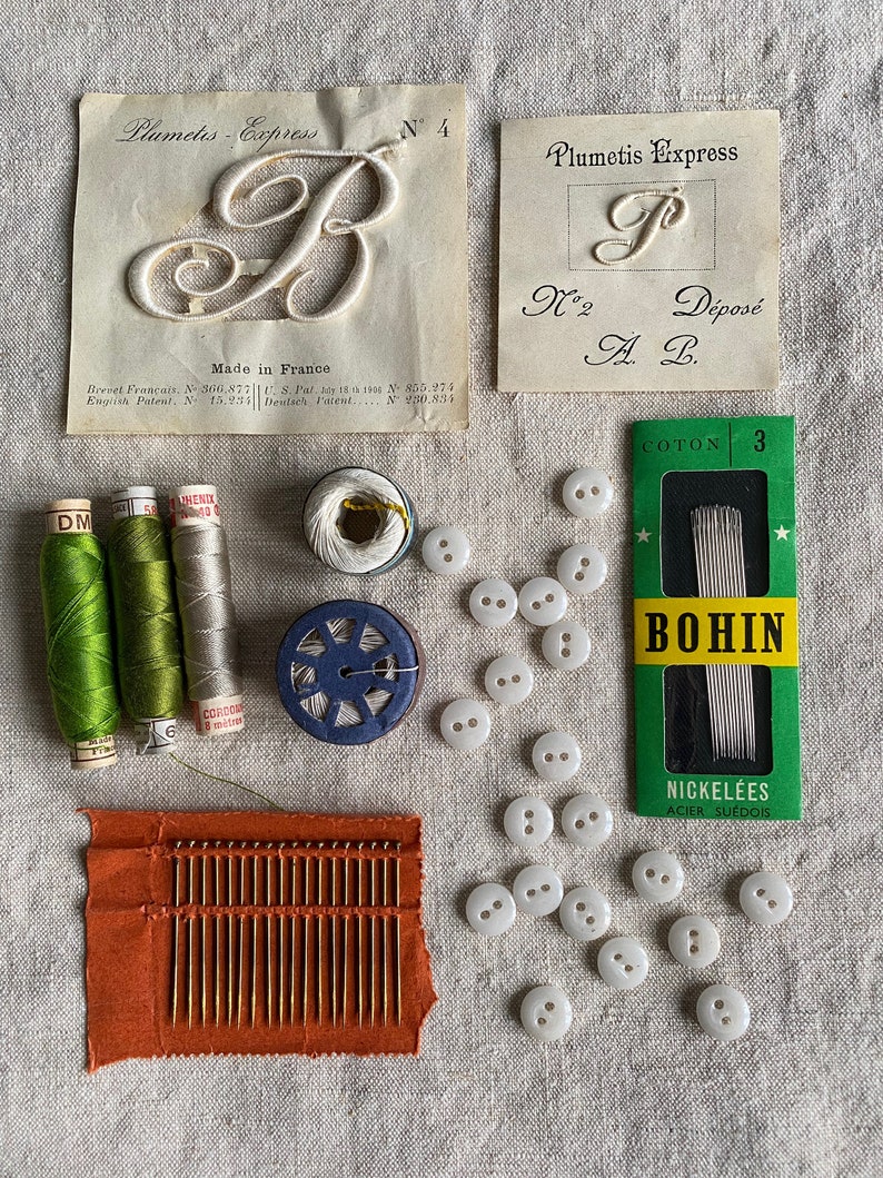 Vintage French linen and haberdashery bundle image 2