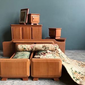 Vintage Swiss dolls house furniture, bedroom set, Franz Carl Weber, 1950s, Bodo Hennig style, mid century modern dolls house furniture
