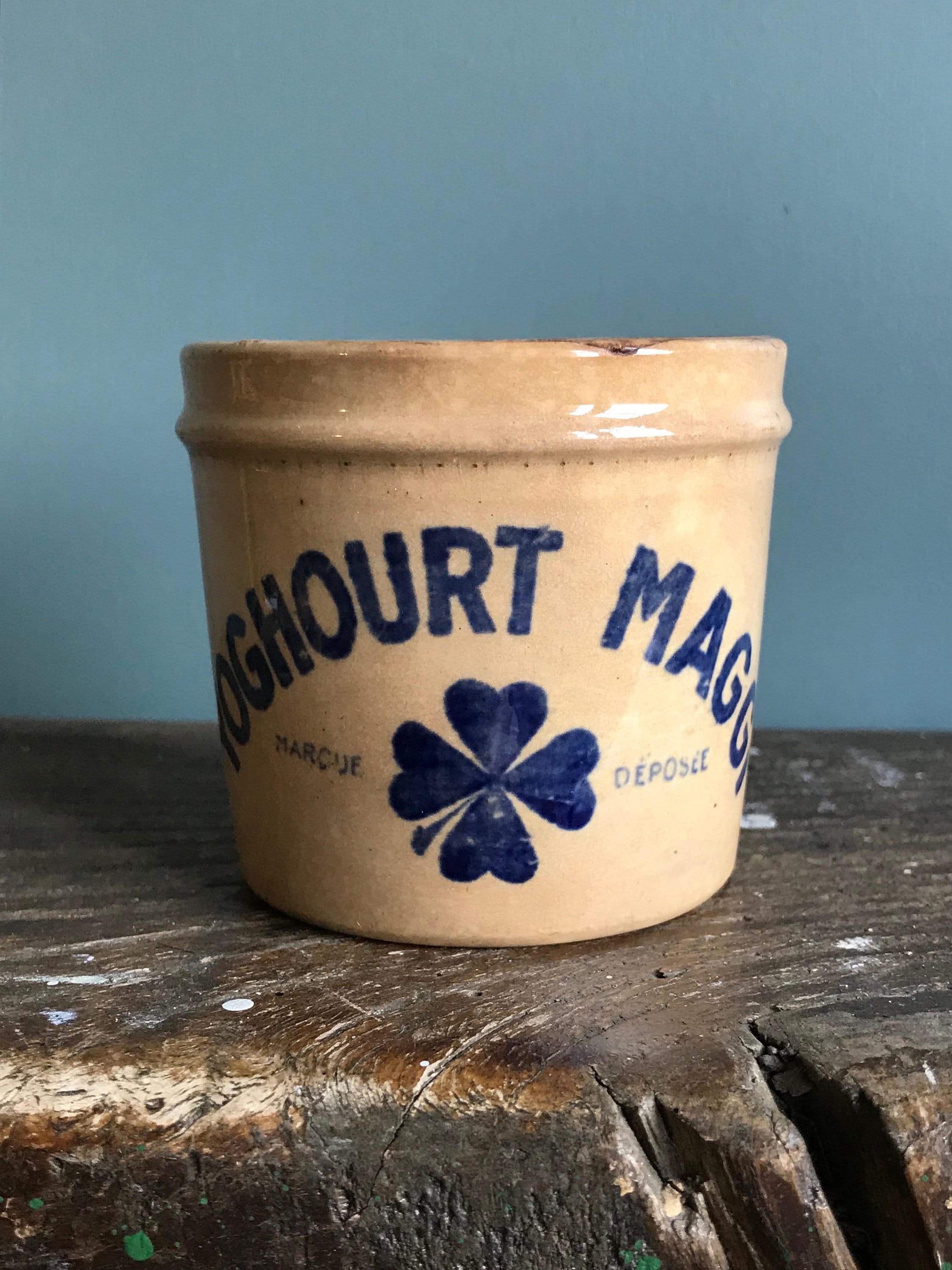 Un Pot de Yaourt en Céramique Maggi Vintage Français, Un à Digoin, Taché Thé