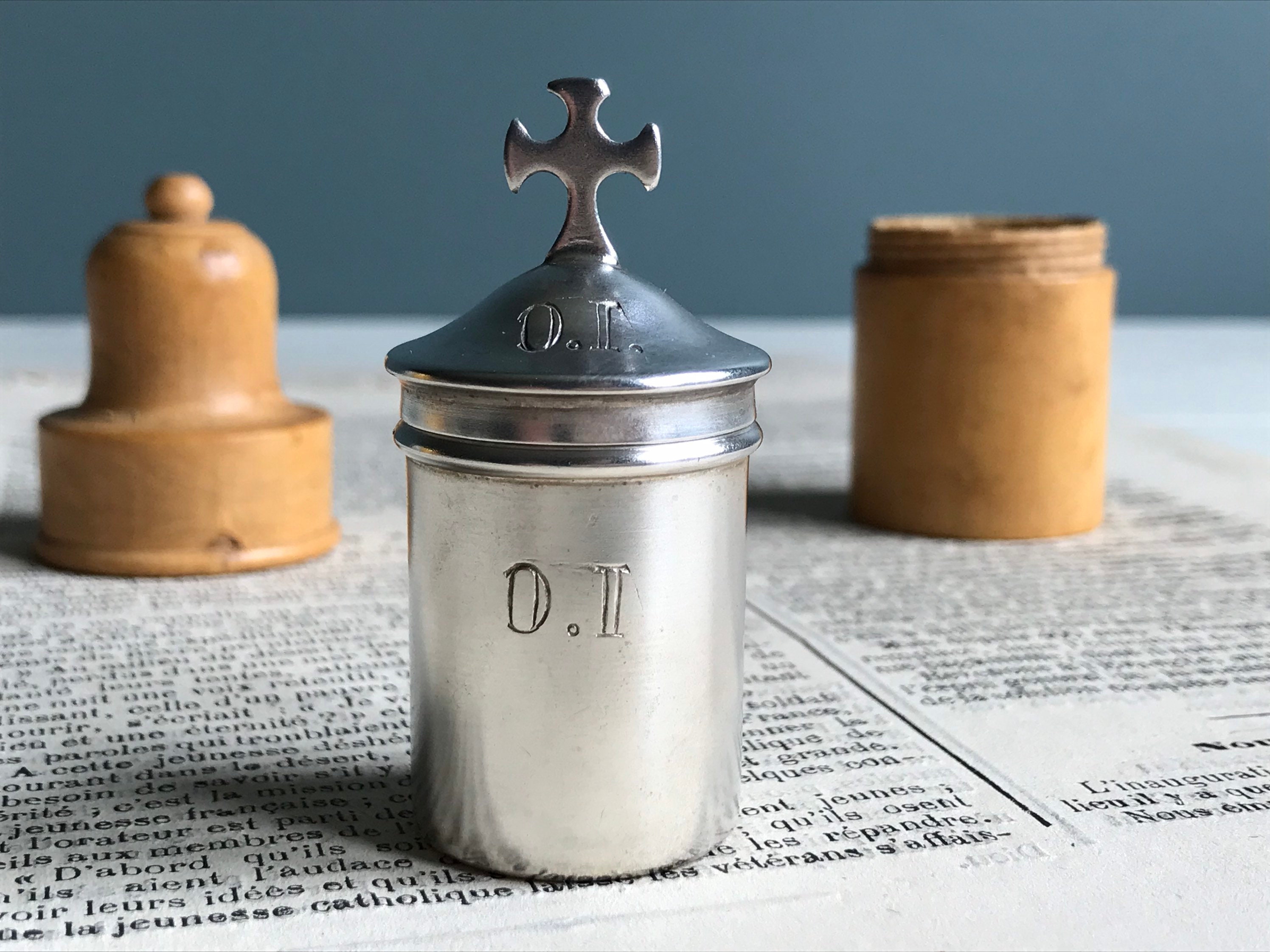 Un Récipient En argent