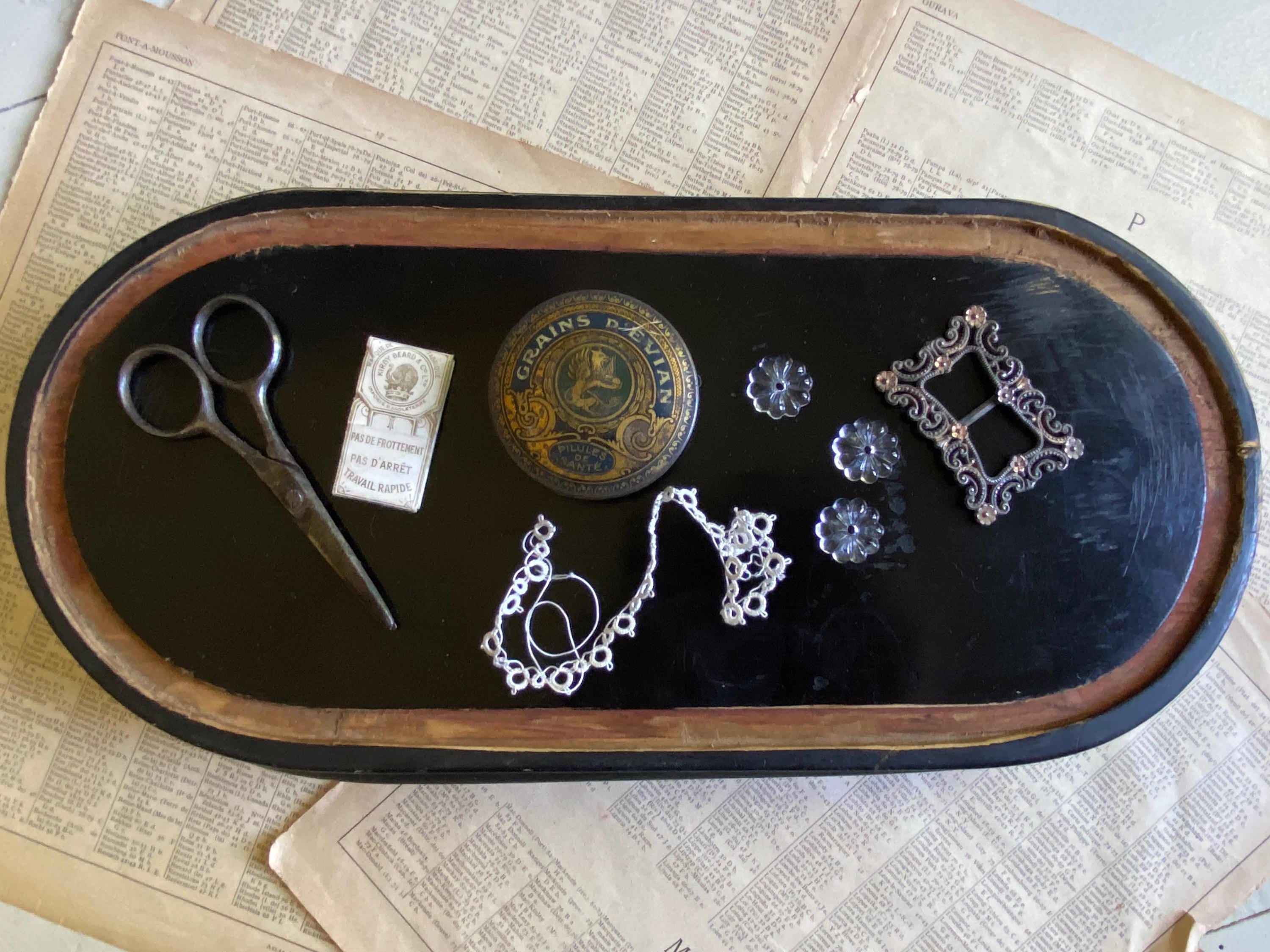 【レア】木製円形ディスプレイ台 ガラスドーム台座 フランスアンティーク ブラック アンティークガラスドーム 木製飾り台 フランス 【Antiques