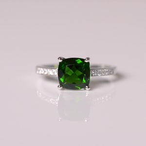 Natural Diopside Ring Emerald Green Gemstone Ring Sterling Silver 925 Ring For Her wedding Ring for Women Engagement Ring Jewelry image 2