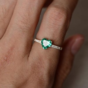 Lab Emerald Ring Heart Gemstone Ring Promise Ring For Her May Birthstone Ring Sterling Silver Ring image 2