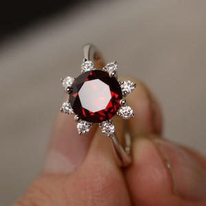 Natürlicher Granat Ring Roter Edelstein Ring Januar Birthstone Ring Verlobungsringe Sterling Silber
