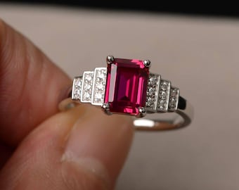 Bague rubis de laboratoire Bague d'anniversaire Bague taille émeraude Bague en argent sterling Pierre précieuse rouge Bague de naissance de juillet