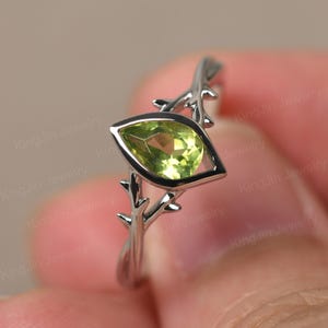 Unique Peridot Ring Sterling Silver Thorns Wedding Ring Teardrop August Birthstone Ring