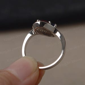 Zwei-Stein-Ring-Labor Sapphire Granat Ring Pear-Schliff Sterling Silber Ring für Frauen Bild 3