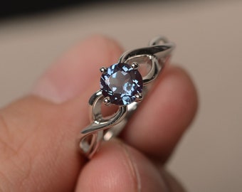 Lab Alexandrite Rings Sterling Silver Rings Round Cut  Color Changing Gemstone Rings June Birthstone Rings Vintage Rings