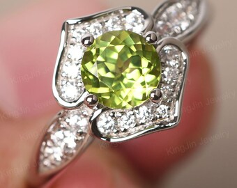 Round Cut 0.96 Carat Peridot Statement Ring 14K White Gold Flower Birthstone Ring