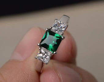 Einzigartige Trauringe Smaragd Ringe Mai Birthstone Princess Cut Ringe Massiv Silber Ringe Drei Stein Ringe