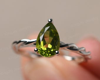 Twist Rope August Birthstone Ring Silber birnenförmiger Peridot Statement Solitaire Ring