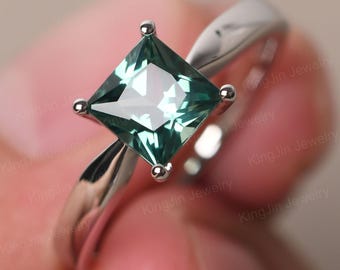 Minimalist Green Sapphire Anniversary Ring Princess Cut 6x6 mm Green Stone Solitaire Ring