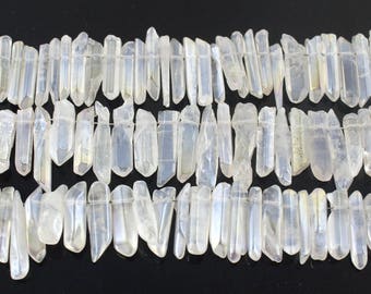 4-6x15-30 mm weiße polierte Quarzkristallpunktperlen, klare Bergkristall-Spikeperlen, Edelsteinperlen, punktrohrförmige, lose Perlen---NS226