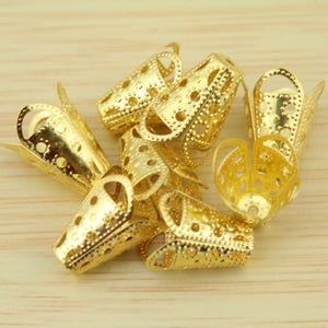 50 Pcs--Golden Cap Findings, Flower Bead Caps,Jewelry Connectors,Filigree Cap Bead Cap ,Jewelry Accessories ,End Cap Beads-14mm--KF014