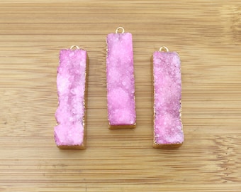 Colgante Druzy Geode Colgante Druzy Colgante Druzy Borde Chapado en Oro en Color Rosa Fuerte Fabricación de Joyas -TR-078
