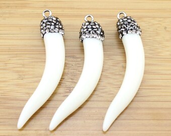 Acrylic Pendants, Tibetan Pendants, Long Pendants, White Pendants, Banana Shaped Pendants, Cow Horn Jewelry, Bohemian Jewelry--1pcs----TR297