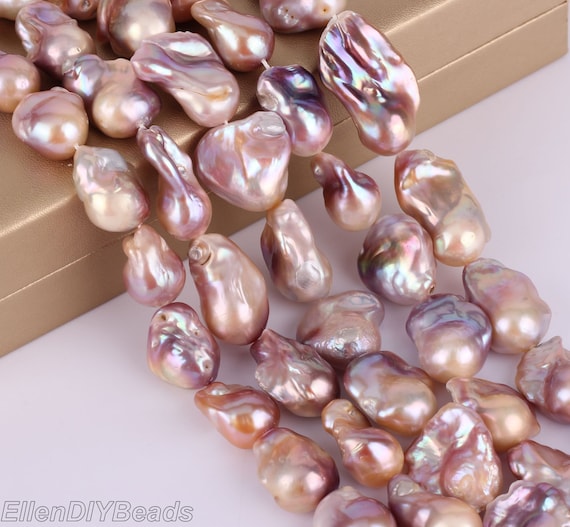 Freshwater Baroque Pearl Pendant in 18K Gold - Lovélle Jewellery