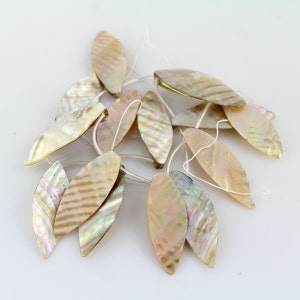 14 Pieces,Leaves Shell Beads,Champagne Shell Beads,Jewelry Making Beads,Mother of Pearl,Leaf Charm Beads,Gemstone Beads---15*40mm--BS014