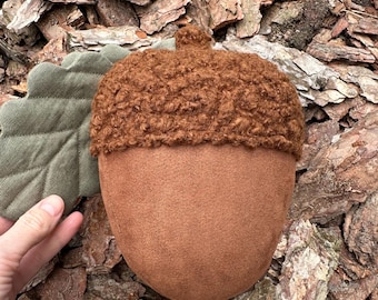 Acorn pillow - Woodland acorn soft - Stuffed acorn - Woodland pillow - Woodland cushion - Plush acorn - Fall acorn decor - Acorn decor