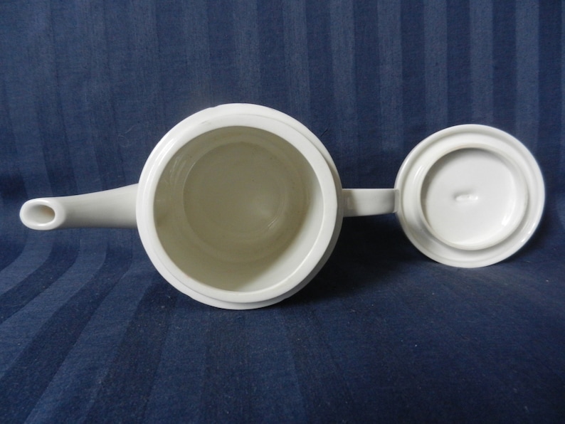 h very near MINT Fabulous teapot by Villeroy and Boch of Luxemburg with famous Acapulco pattern design by Christine Reuter 1967 17,3 cm