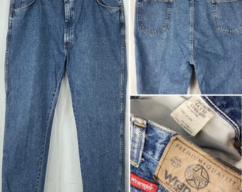 Wrangler Vintage Stonewashed Jeans 42 x 31 True Fit Mens USA Made 90s Blue Denim Western Country