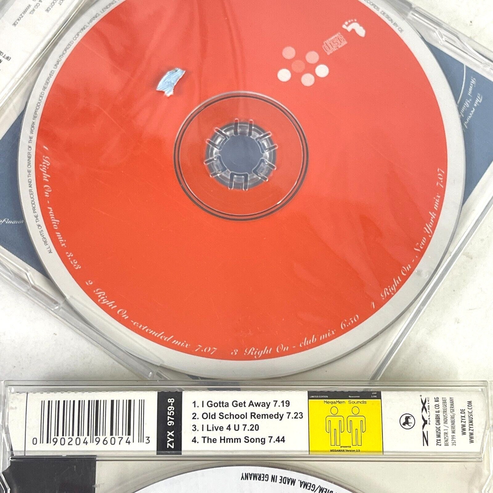 その他 Mixmag Presents [CD] Stream Mixmag | Listen to Mixmag Cover CD Samplers playlist online