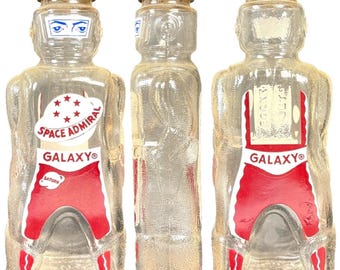 さと　GALAXY SPACEMAN BOTTLE Galaxy Spaceman Green Syrup Bottle - Etsy Canada