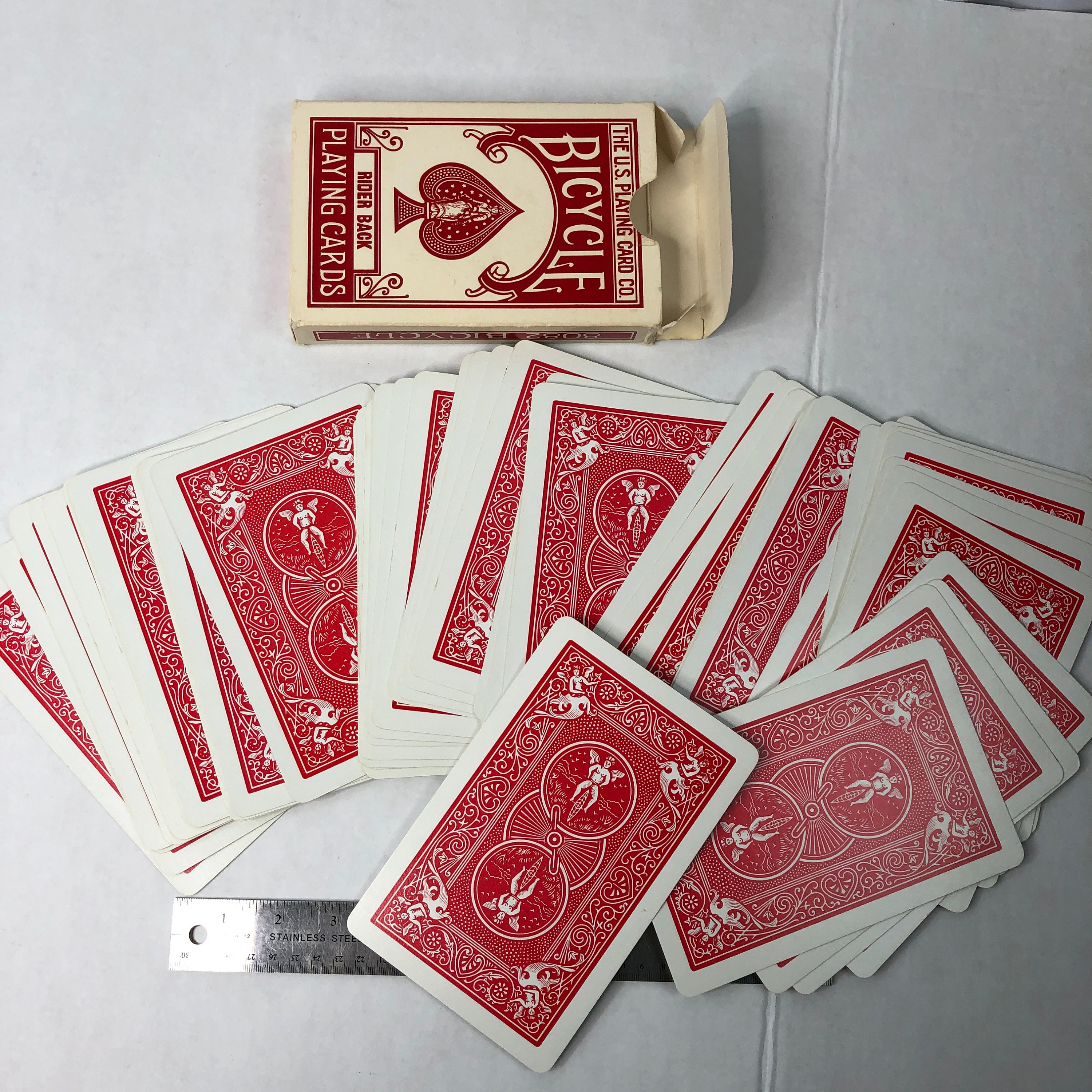 BICYCLE RED PLAYING CARDS – Bicycle Cards Pakistan