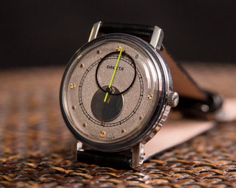 Raketa Copernicus Armbanduhr, UdSSR Mond-Sonne-Zifferblatt, 1980er Jahre Vintage