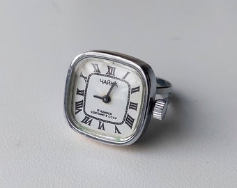 Zegarek Chaika w stylu vintage, w kolorze srebrnym, z regulowanym paskiem