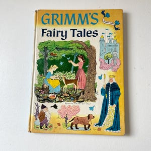 Vintage 1955 Grimm’s Fairy Tales Book
