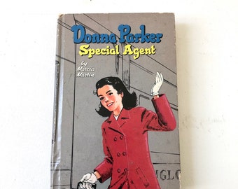 Vintage Donna Parker Special Agent Book