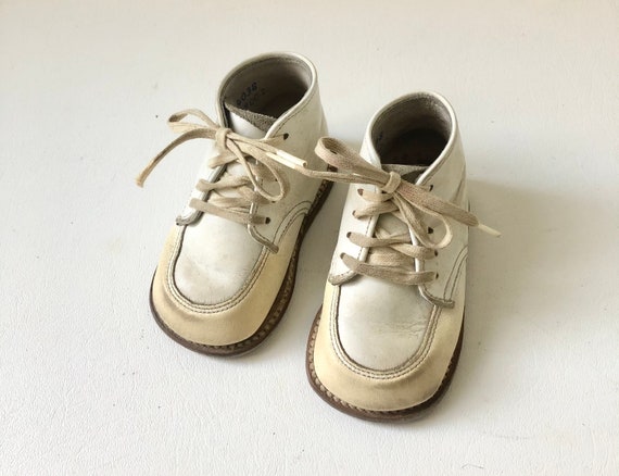 Vintage Stride Rite Leather Baby Shoes - image 1