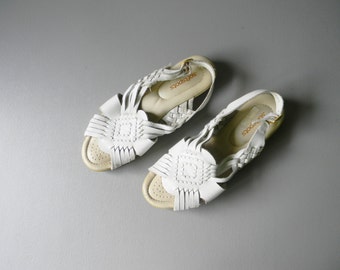 Vintage Women's White Leather Sandal Size 9-1/2