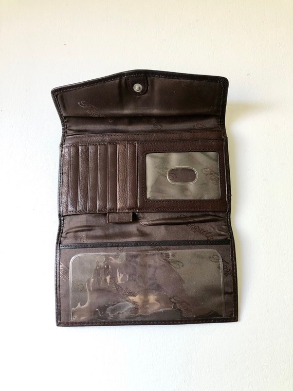 Brown Leather Fossil Wallet - image 5