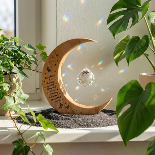 Vriendschapscadeau - Ierse maan zonnevanger - gepersonaliseerd houten cadeau - regenboogmaker - engelkristal