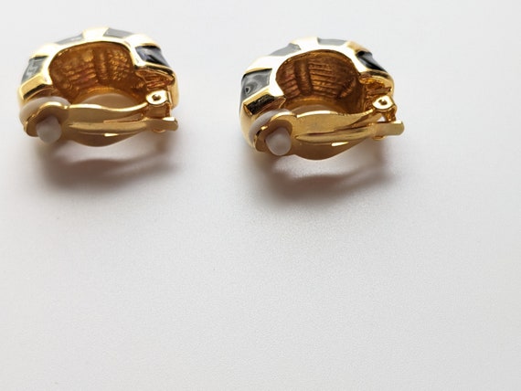 Vintage Hoop style Clip on Earrings in Gold and B… - image 3