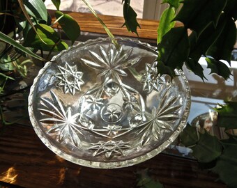 Glass bowl dish Starburst Pressed Glass Footed -Vintage