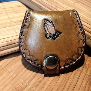 Monedero pequeño de cuero