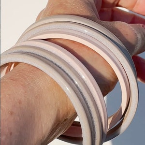 Women&#39;s Bracelet, Fidget Bracelet, Ceramic Jewerly, Smooth to the Touch, Unique Bracelet Gift for Her, Anxiety Relief, Mindfulness Gift