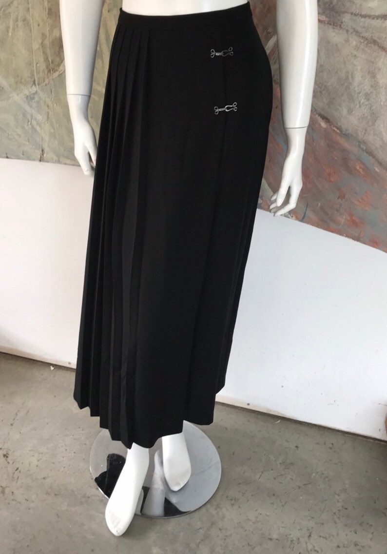Orvis Black Pleated Fishhook Midi Mid Calf Skirt Size 10