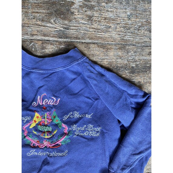 Vintage International News Shirt T-Shirt Kids Yacht Club Small View 5