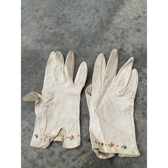 Vintage Gloves Floral Ivory Cream Embroidered Han… - image 2