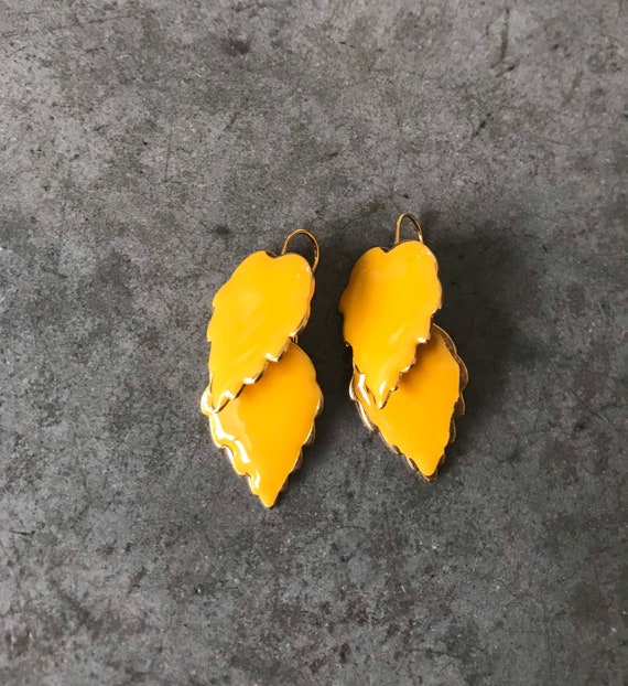 Vintage Marigold Yellow Enamel Leaf Dangle Earring