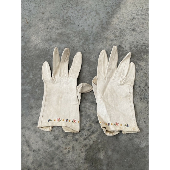 Vintage Gloves Floral Ivory Cream Embroidered Han… - image 1