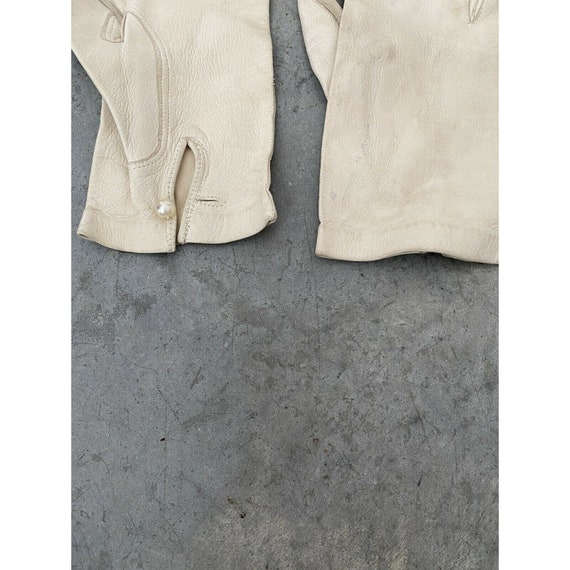 Vintage Cream Leather Gloves Pearl Pebbled Calfsk… - image 2