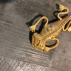 Collier lézard sculptés à la main en laiton décoratif / Pendentif broche image 4