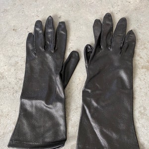 Vintage Black Satin Nylon Wrist Gloves Size 6.5