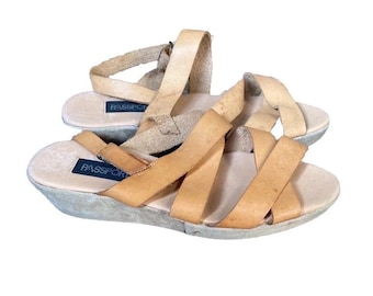 Vintage Passports Shoes Sandals Beige Tan Leather Platforms Wedges Size 10